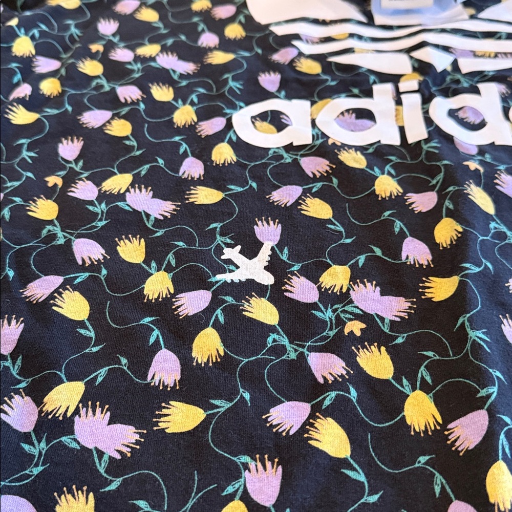 Adidas Crew Neck Tee T-Shirt Black Purple Yellow Flowers Floral Size Large EUC - Picture 4 of 4